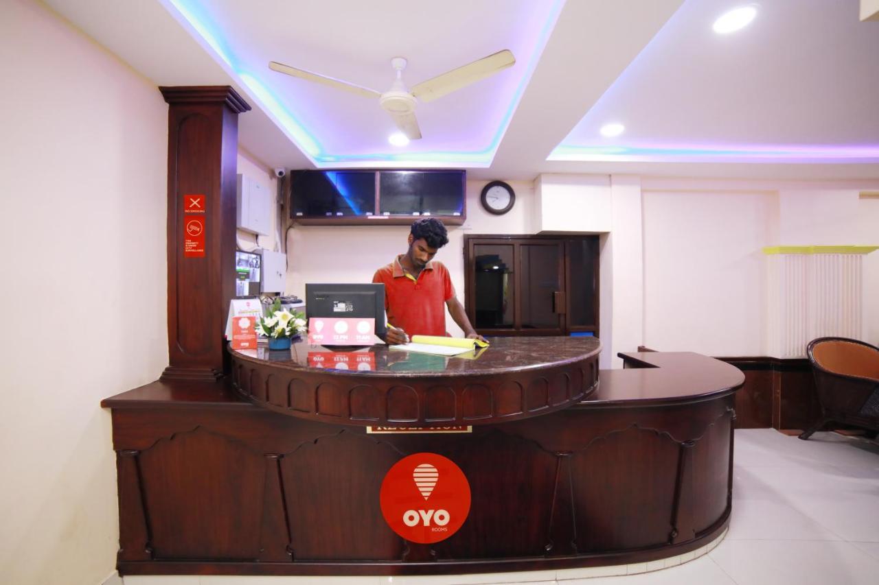 Oyo 7926 Hotel Fort View Thiruvananthapuram Exterior photo